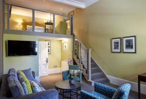 Отель 54 Queen's Gate Hotel  Лондон
